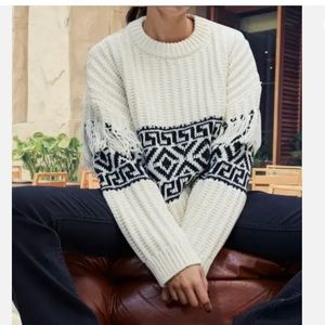 H&M Relaxed-fit fringe-trimmed cream sweater/Size Small